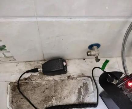 单县屋顶漏水维修公司分享下卫生间漏水的危害及解决方法